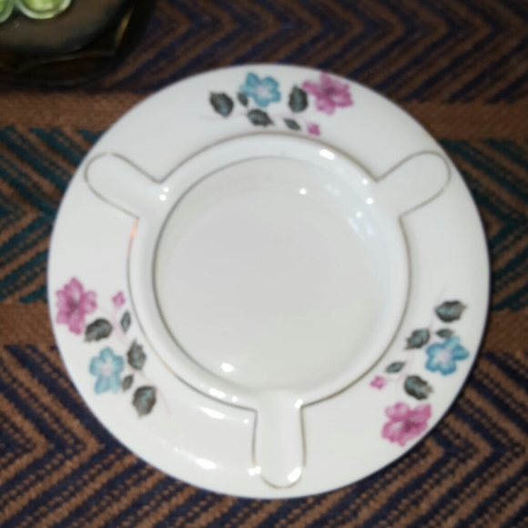 Vintage Tientsin Porcelain Ashtray - Picture 2 of 12